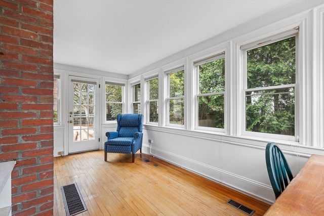 15 Hancock St, Lexington, MA 02420