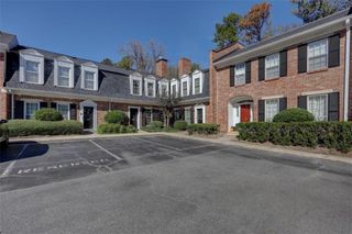 6 Kings Tavern Place, Atlanta, GA 30318