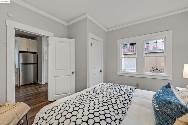 1641 E 20th Street, Oakland, CA 94606