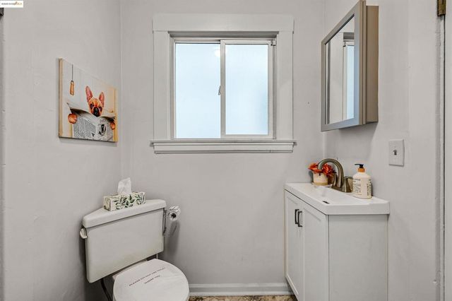 1641 E 20th Street, Oakland, CA 94606