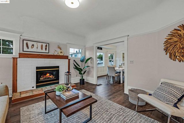 1641 E 20th Street, Oakland, CA 94606