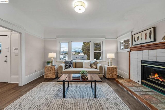 1641 E 20th Street, Oakland, CA 94606