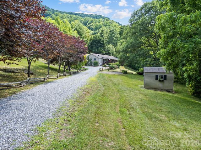 412 Gaddy Heights, Waynesville, NC 28786