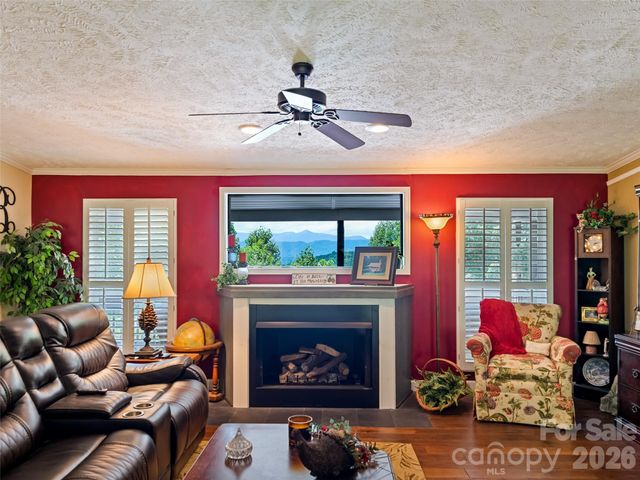 412 Gaddy Heights, Waynesville, NC 28786