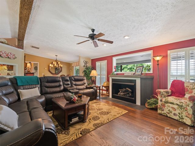 412 Gaddy Heights, Waynesville, NC 28786