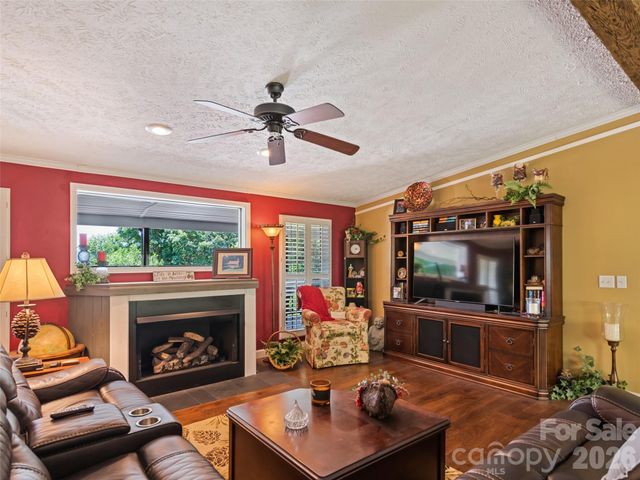 412 Gaddy Heights, Waynesville, NC 28786
