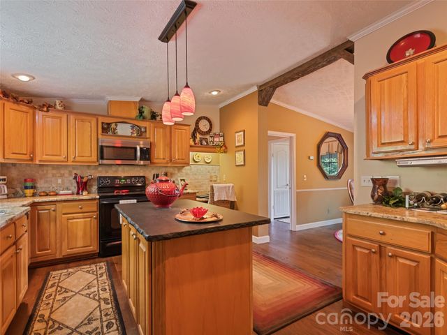 412 Gaddy Heights, Waynesville, NC 28786