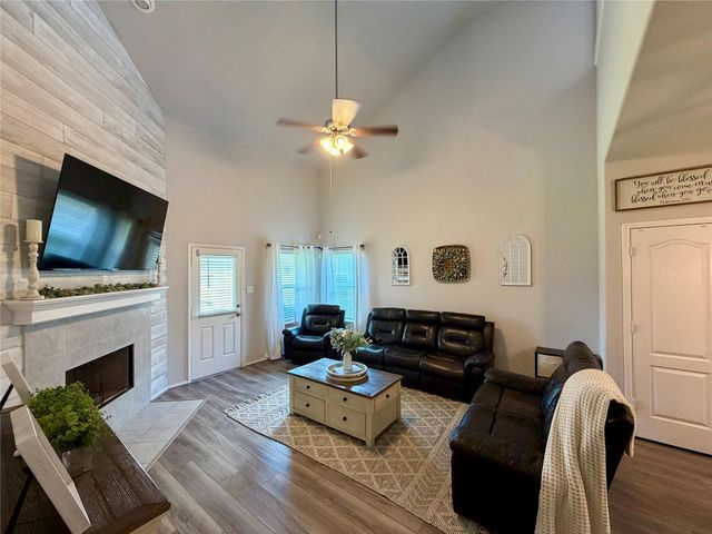 5191 Dry Hollow Drive, Alvin, TX 77511