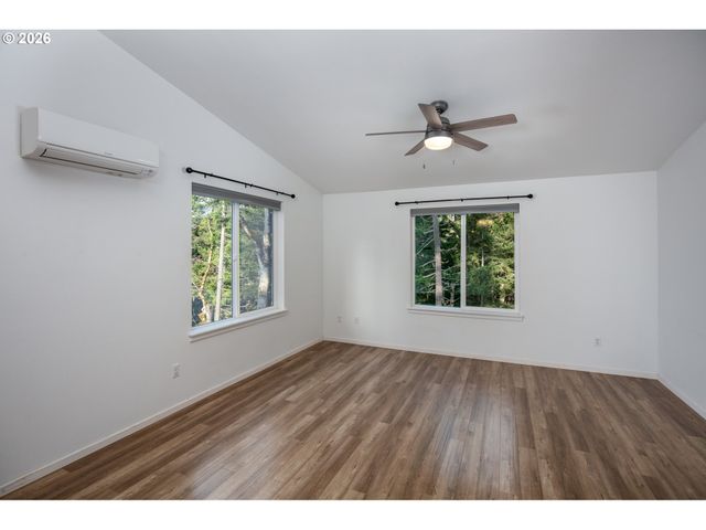 244 LYONS Rd, White Salmon, WA 98672