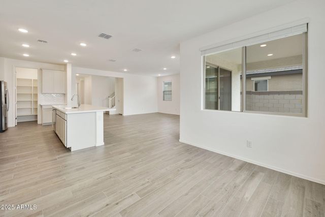 12873 N 171ST Drive, Surprise, AZ 85388