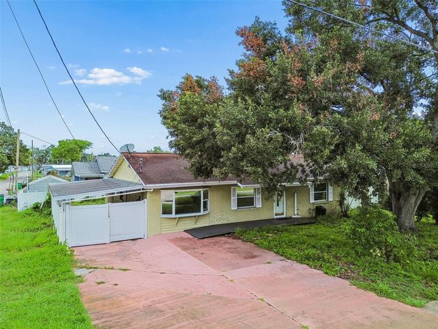 38621 NORTH AVENUE, Zephyrhills, FL 33542