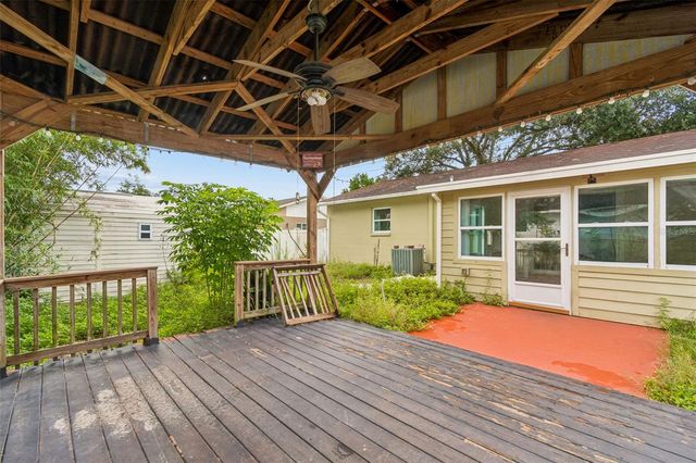 38621 NORTH AVENUE, Zephyrhills, FL 33542