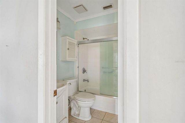 38621 NORTH AVENUE, Zephyrhills, FL 33542