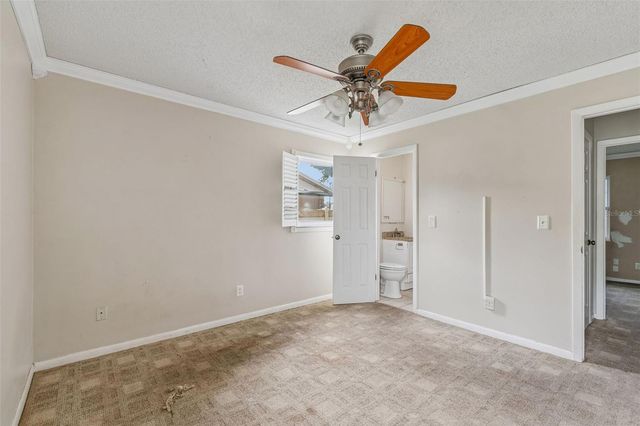 38621 NORTH AVENUE, Zephyrhills, FL 33542