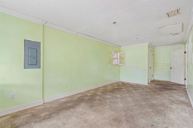 38621 NORTH AVENUE, Zephyrhills, FL 33542
