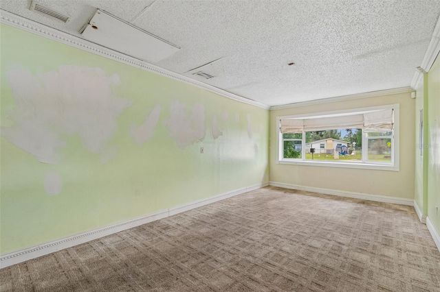 38621 NORTH AVENUE, Zephyrhills, FL 33542