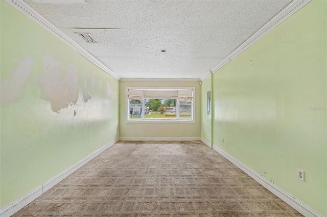 38621 NORTH AVENUE, Zephyrhills, FL 33542