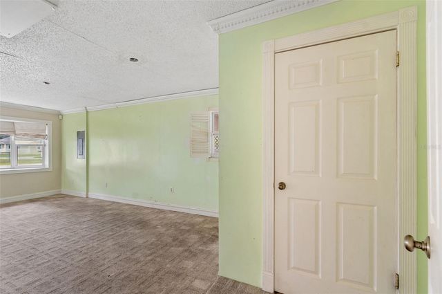 38621 NORTH AVENUE, Zephyrhills, FL 33542