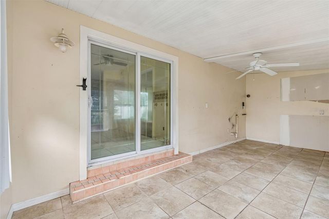 38621 NORTH AVENUE, Zephyrhills, FL 33542
