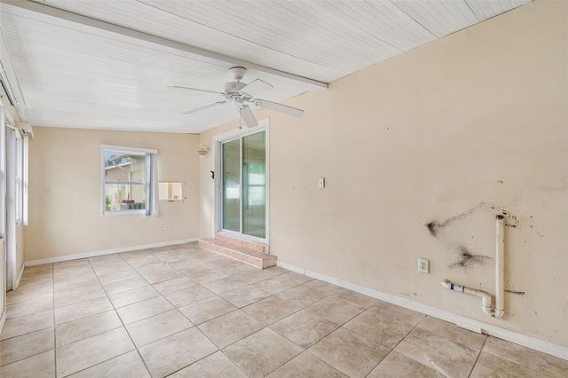 38621 NORTH AVENUE, Zephyrhills, FL 33542
