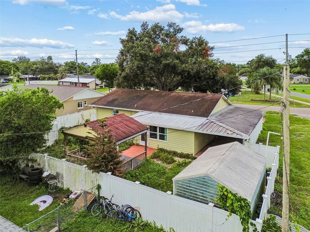 38621 NORTH AVENUE, Zephyrhills, FL 33542