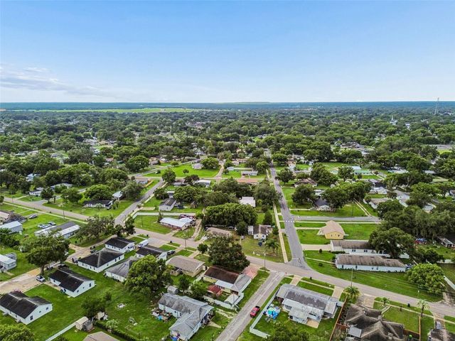 38621 NORTH AVENUE, Zephyrhills, FL 33542