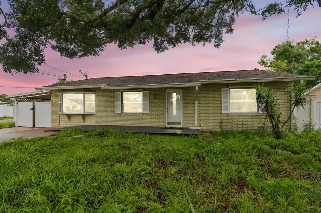 38621 NORTH AVENUE, Zephyrhills, FL 33542