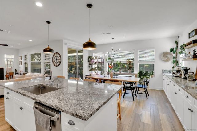 1246 Camino Prado, Chula Vista, CA 91913