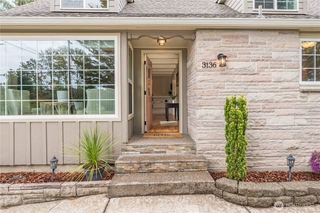 3136 Pacific Way, Longview, WA 98632