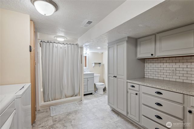 3136 Pacific Way, Longview, WA 98632