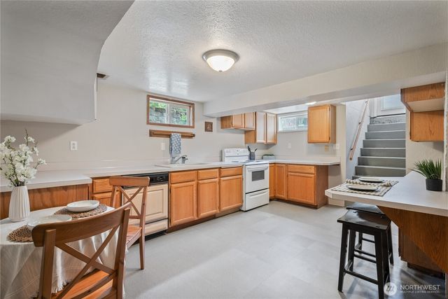 3136 Pacific Way, Longview, WA 98632
