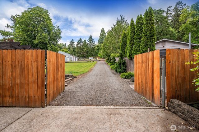 3136 Pacific Way, Longview, WA 98632