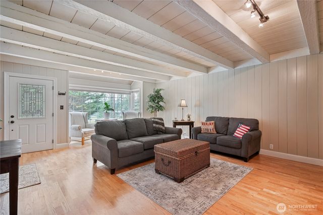 3136 Pacific Way, Longview, WA 98632