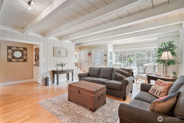 3136 Pacific Way, Longview, WA 98632