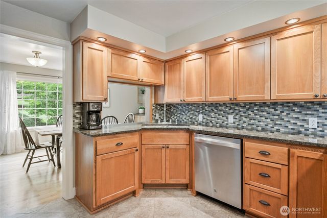3136 Pacific Way, Longview, WA 98632