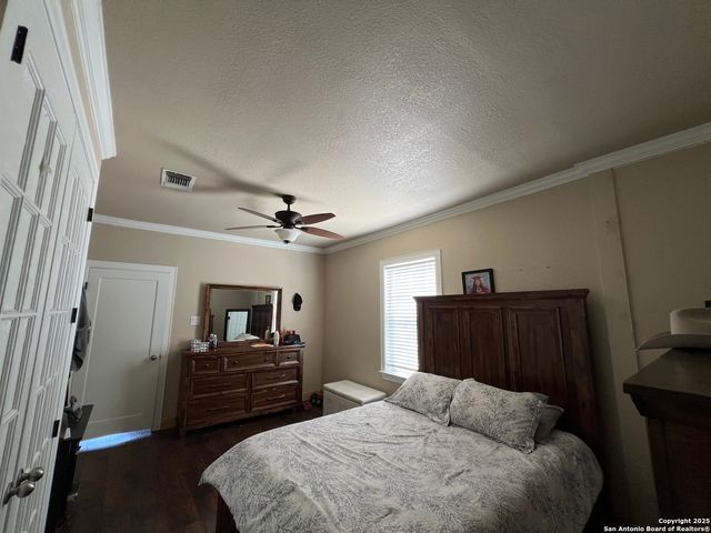 235 GRAY ST, San Antonio, TX 78208