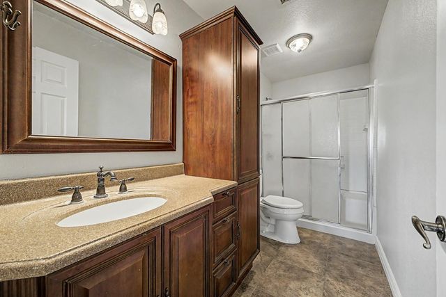 1300 N Sycamore Court, Chandler, AZ 85224