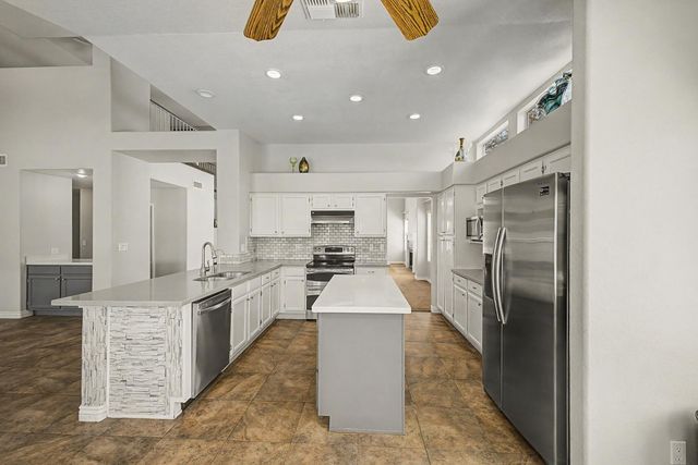 1300 N Sycamore Court, Chandler, AZ 85224