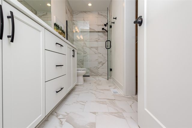 110 NW Ashley Court, Waukee, IA 50263