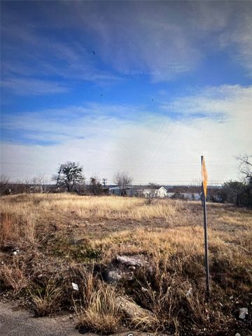 5201 Farnsworth Avenue, Fort Worth, TX 76107
