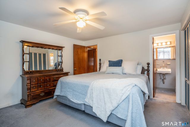 23 Holland Lane, East Hartford, CT 06118