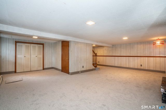 23 Holland Lane, East Hartford, CT 06118