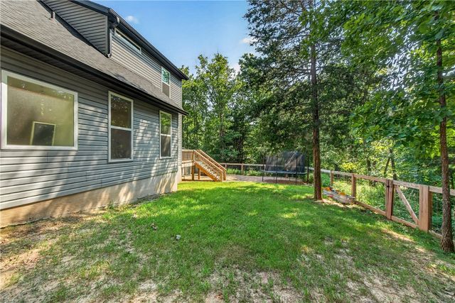 2 Rettendon Lane, Bella Vista, AR 72714