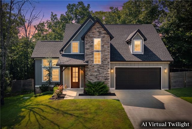 2 Rettendon Lane, Bella Vista, AR 72714