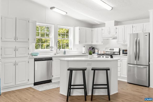 1529 JOHN TUCKER RD, Aroda, VA 22709