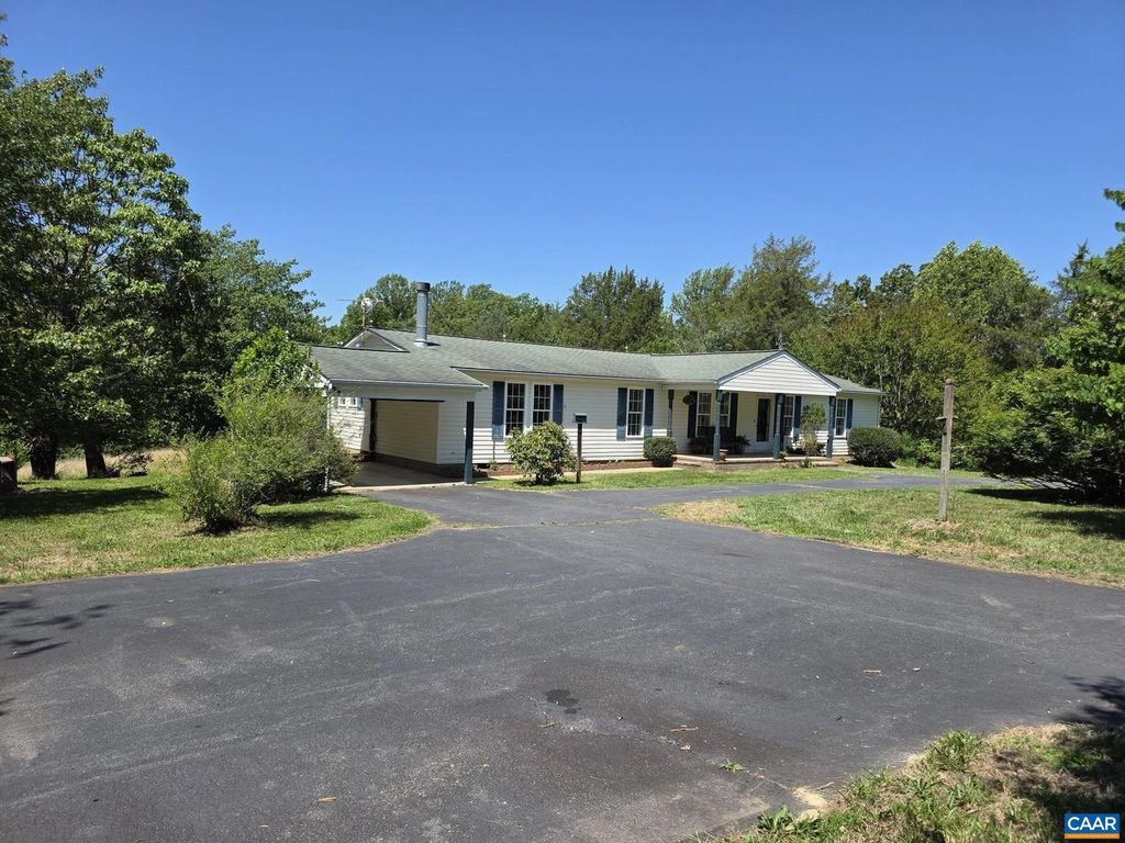 1529 JOHN TUCKER RD, Aroda, VA 22709