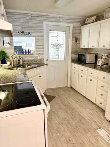91 Camino Del Rio, Port St. Lucie, FL 34952