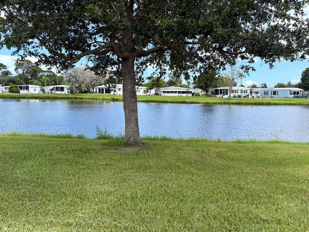 91 Camino Del Rio, Port St. Lucie, FL 34952