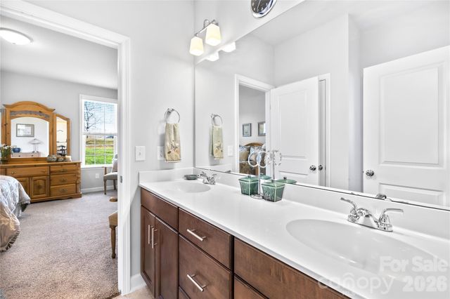 991 Brookdale Lane 432, Stanley, NC 28164