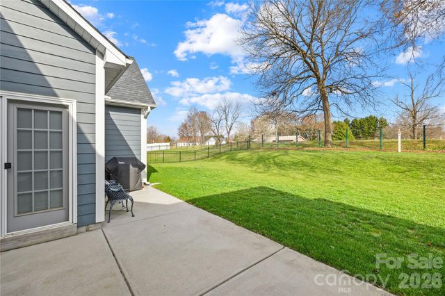 991 Brookdale Lane 432, Stanley, NC 28164